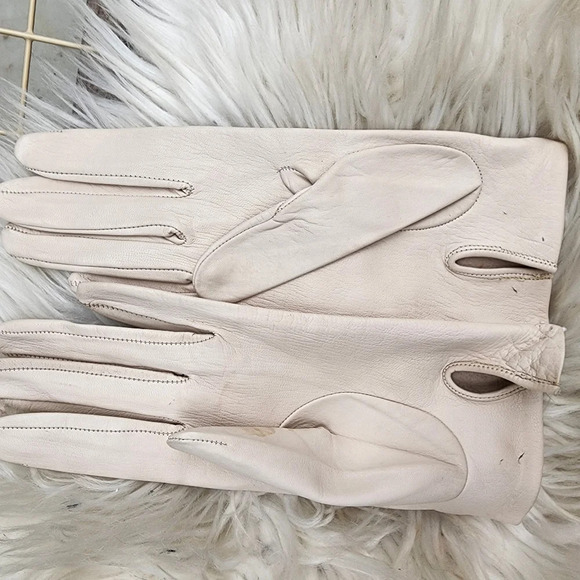 Vintage off white chain leather gloves 6 - Picture 7 of 12